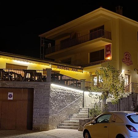 Treselcorral Hotel Сотрес Екстериор снимка