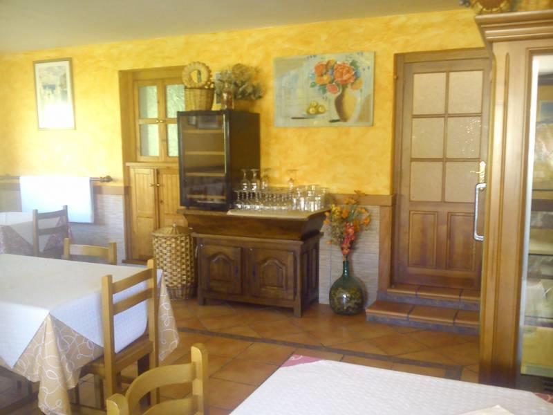 Treselcorral Hotel Сотрес Екстериор снимка