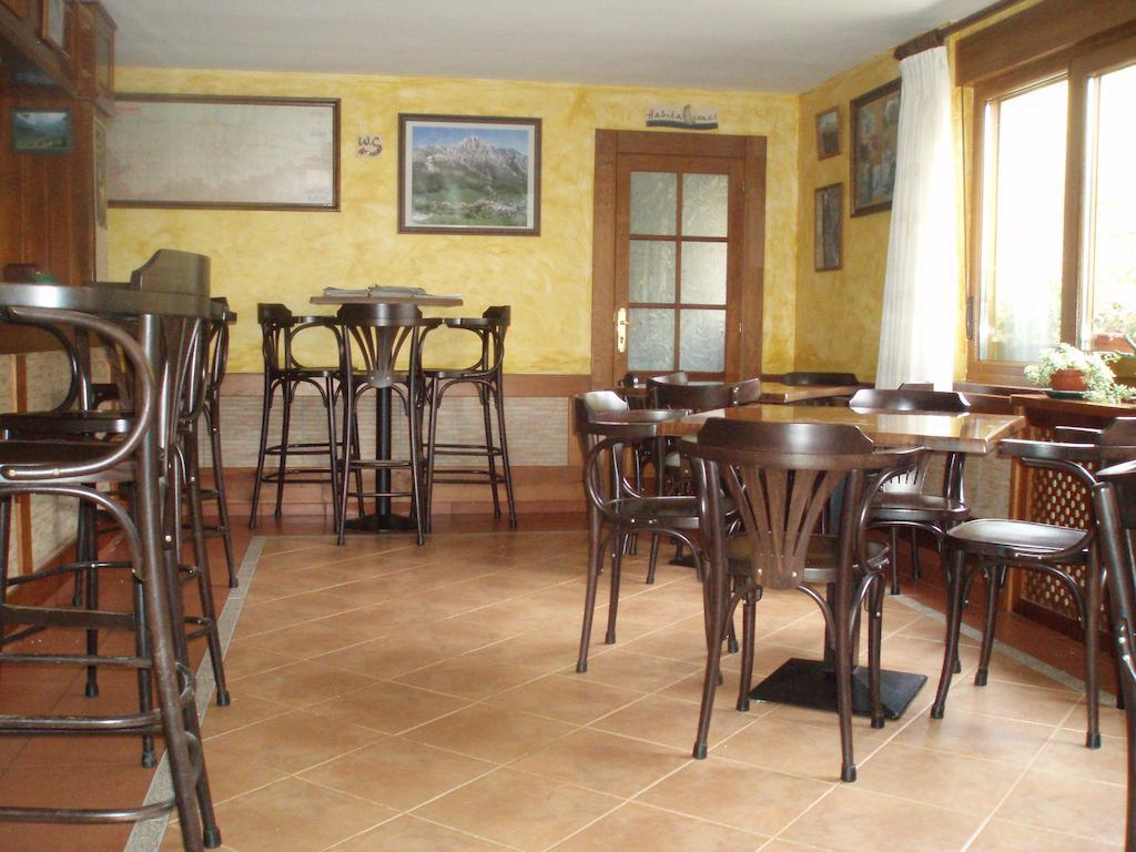 Treselcorral Hotel Сотрес Екстериор снимка